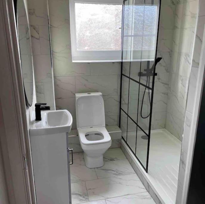 Stunning Central Apartment With Free Parking Sheffield Exterior photo